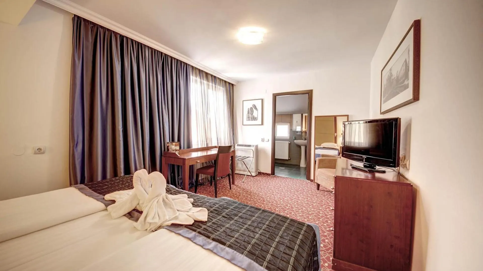 Visconti Militari Hotel Bucharest 3*,